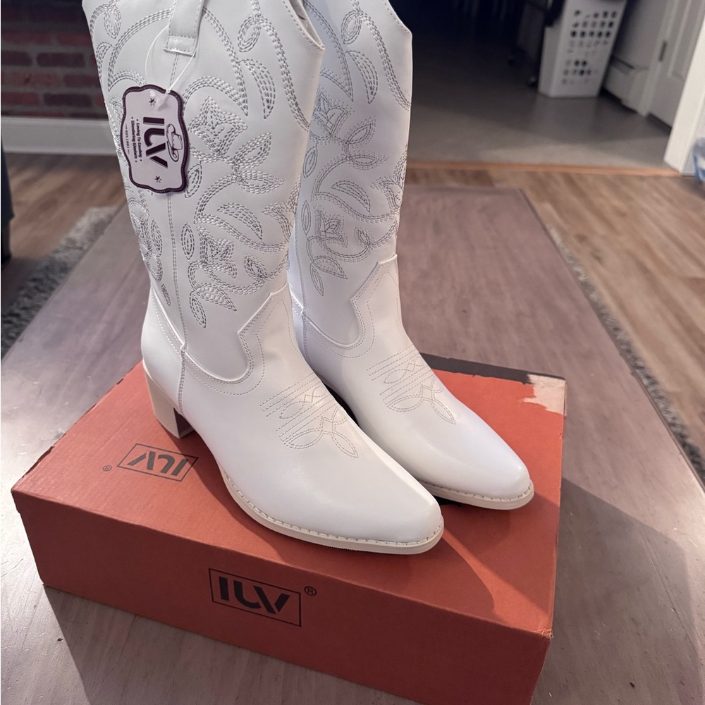 Women's White Western Boots Cowgirl